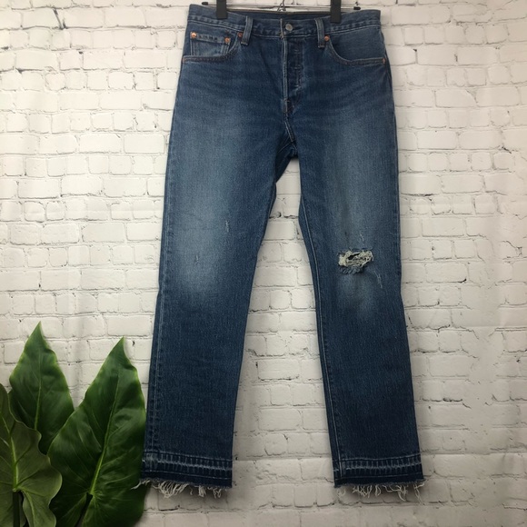 Levi's Denim - Levi’s 501 Frayed Crop Jeans Size 27